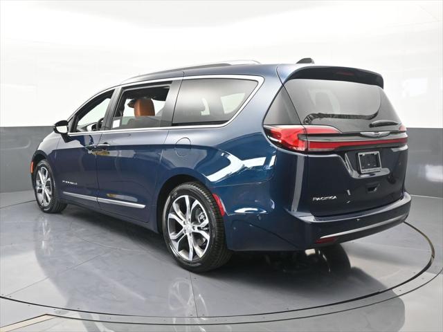 2025 Chrysler Pacifica PACIFICA PINNACLE