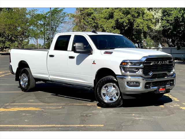 2025 RAM Ram 2500 RAM 2500 TRADESMAN CREW CAB 4X4 8 BOX