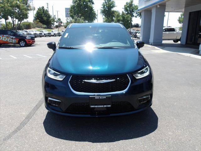 2025 Chrysler Pacifica PACIFICA SELECT