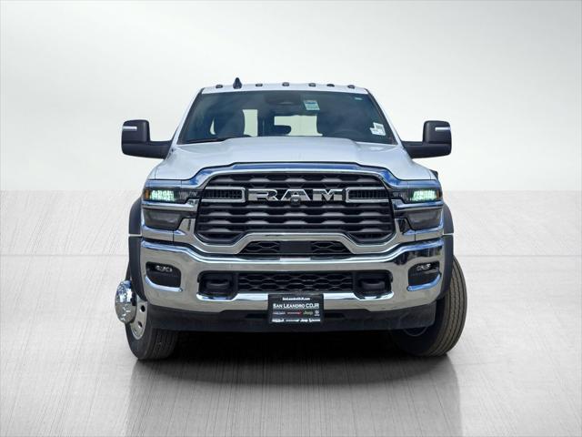 2025 RAM Ram 5500 Chassis Cab RAM 5500 BIG HORN CHASSIS CREW CAB 4X4 84 CA 2025 RAM Ram 5500 Chassis Cab RAM 5500 BIG HORN CHASSIS CREW CAB 4X4 84 CA