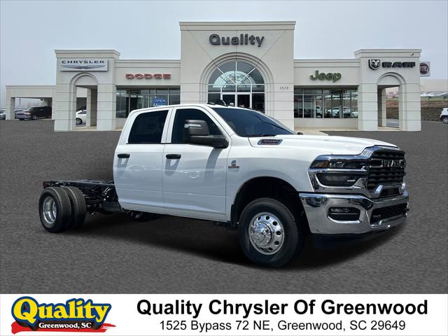 2025 RAM Ram 3500 Chassis Cab RAM 3500 TRADESMAN CREW CAB CHASSIS 4X4 60 CA 2025 RAM Ram 3500 Chassis Cab RAM 3500 TRADESMAN CREW CAB CHASSIS 4X4 60 CA
