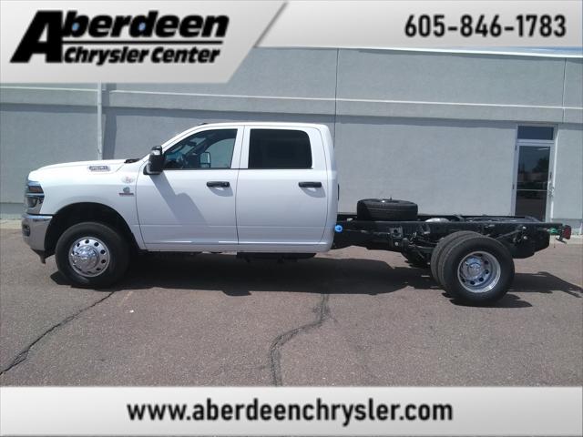 2025 RAM Ram 3500 Chassis Cab RAM 3500 TRADESMAN CREW CAB CHASSIS 4X4 60 CA 2025 RAM Ram 3500 Chassis Cab RAM 3500 TRADESMAN CREW CAB CHASSIS 4X4 60 CA