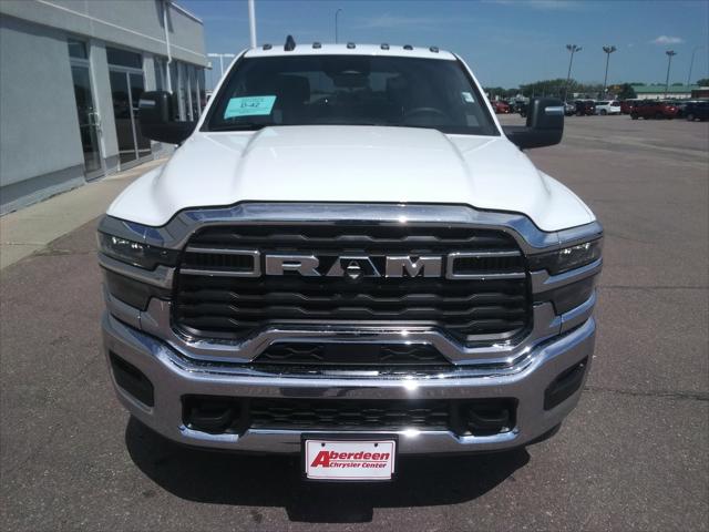 2025 RAM Ram 3500 Chassis Cab RAM 3500 TRADESMAN CREW CAB CHASSIS 4X4 60 CA 2025 RAM Ram 3500 Chassis Cab RAM 3500 TRADESMAN CREW CAB CHASSIS 4X4 60 CA