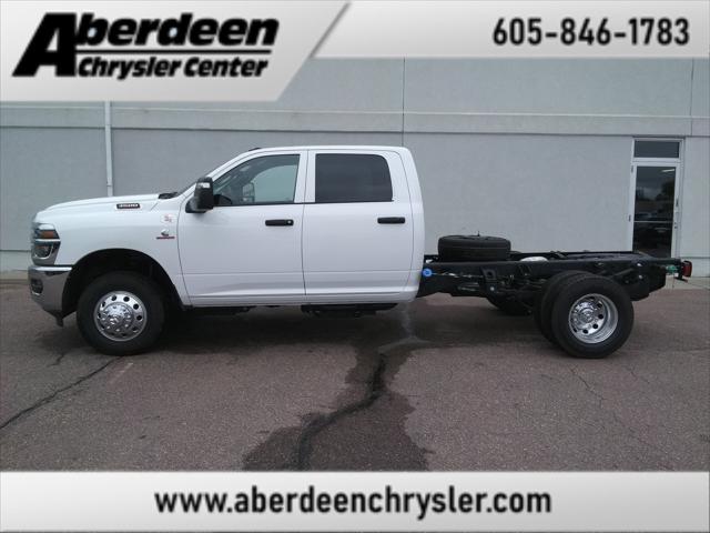 2025 RAM Ram 3500 Chassis Cab RAM 3500 TRADESMAN CREW CAB CHASSIS 4X4 60 CA 2025 RAM Ram 3500 Chassis Cab RAM 3500 TRADESMAN CREW CAB CHASSIS 4X4 60 CA