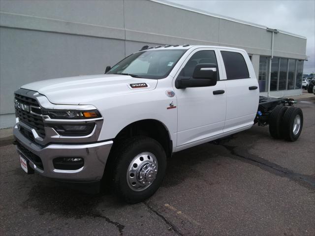 2025 RAM Ram 3500 Chassis Cab RAM 3500 TRADESMAN CREW CAB CHASSIS 4X4 60 CA 2025 RAM Ram 3500 Chassis Cab RAM 3500 TRADESMAN CREW CAB CHASSIS 4X4 60 CA