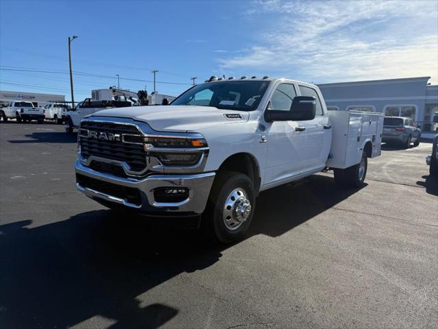 2025 RAM Ram 3500 Chassis Cab RAM 3500 TRADESMAN CREW CAB CHASSIS 4X4 60 CA 2025 RAM Ram 3500 Chassis Cab RAM 3500 TRADESMAN CREW CAB CHASSIS 4X4 60 CA