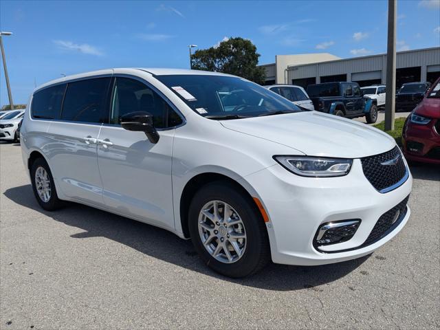 2025 Chrysler Pacifica PACIFICA SELECT