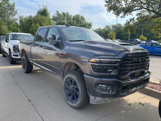 2025 RAM Ram 3500 RAM 3500 LARAMIE CREW CAB 4X4 64 BOX