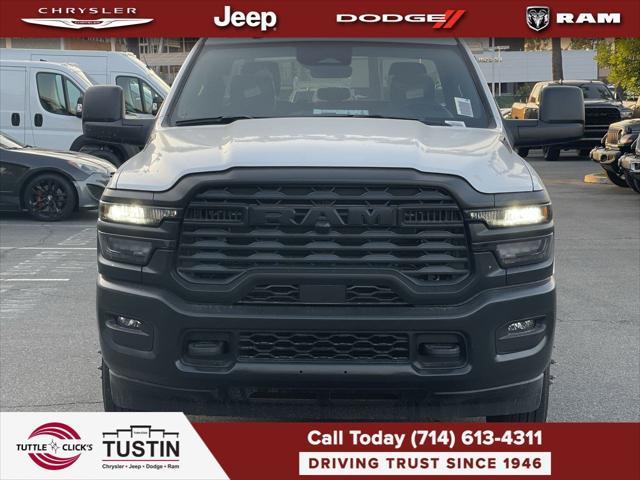 2025 RAM Ram 3500 Chassis Cab RAM 3500 TRADESMAN CREW CAB CHASSIS 4X2 60 CA 2025 RAM Ram 3500 Chassis Cab RAM 3500 TRADESMAN CREW CAB CHASSIS 4X2 60 CA
