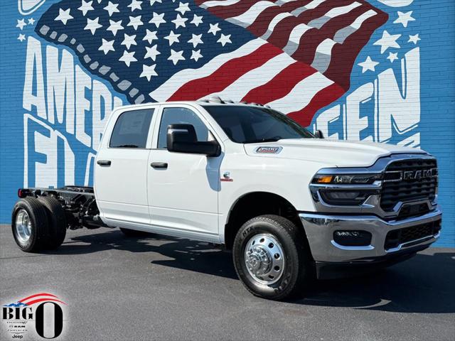 2025 RAM Ram 3500 Chassis Cab RAM 3500 TRADESMAN CREW CAB CHASSIS 4X4 60 CA