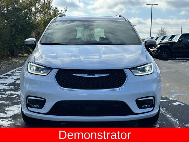 2025 Chrysler Pacifica PACIFICA PINNACLE AWD