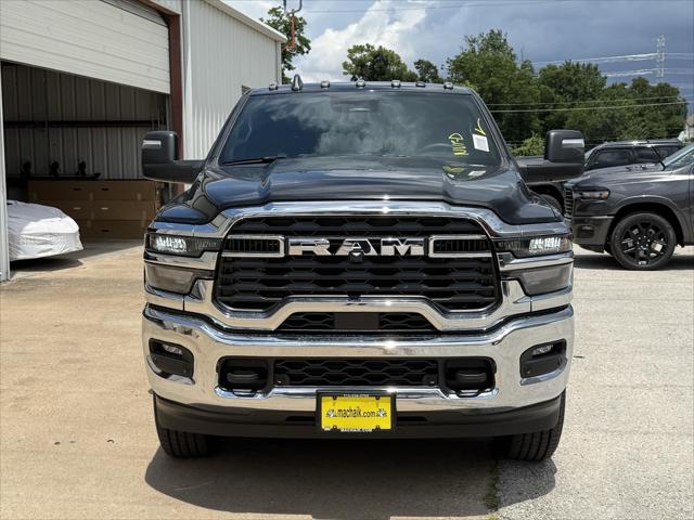 2025 RAM Ram 2500 RAM 2500 TRADESMAN CREW CAB 4X4 64 BOX