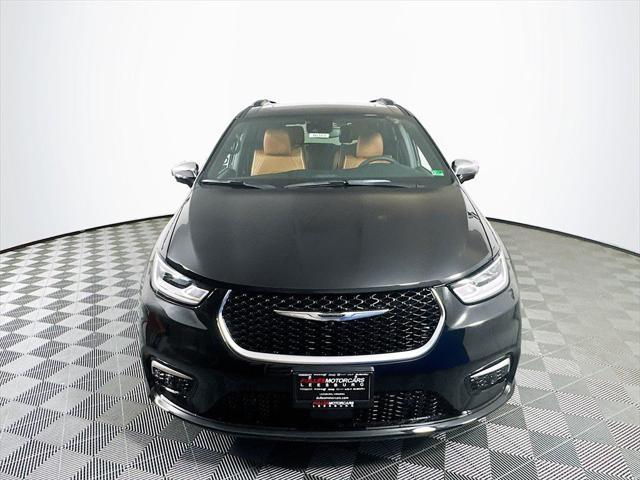 2025 Chrysler Pacifica PACIFICA PINNACLE