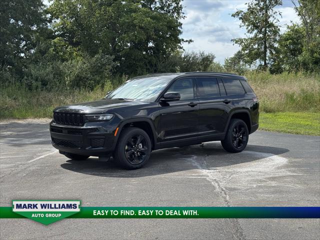 2025 Jeep Grand Cherokee GRAND CHEROKEE L ALTITUDE 4X4