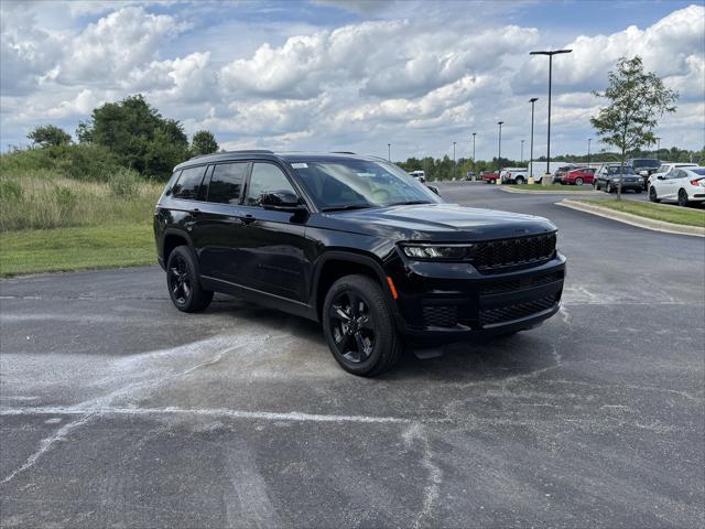 2025 Jeep Grand Cherokee GRAND CHEROKEE L ALTITUDE 4X4