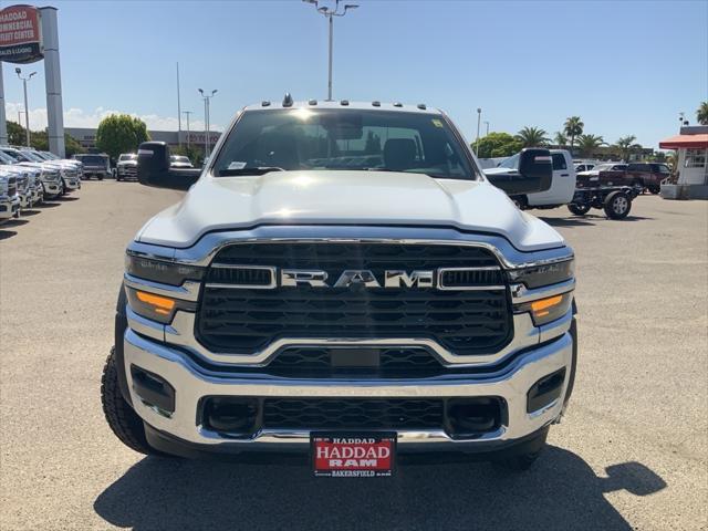 2025 RAM Ram 5500 Chassis Cab RAM 5500 TRADESMAN CHASSIS REGULAR CAB 4X4 84 CA