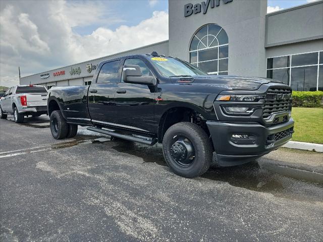 2025 RAM Ram 3500 RAM 3500 TRADESMAN CREW CAB 4X4 8 BOX