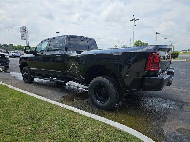 2025 RAM Ram 3500 RAM 3500 TRADESMAN CREW CAB 4X4 8 BOX