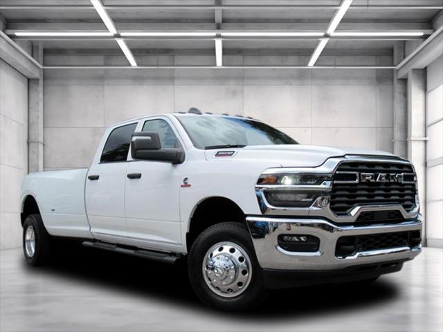 2025 RAM Ram 3500 RAM 3500 TRADESMAN CREW CAB 4X4 8 BOX