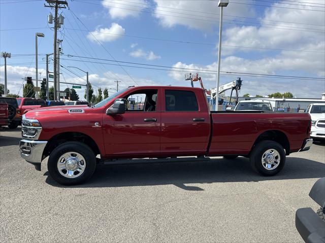 2025 RAM Ram 3500 RAM 3500 TRADESMAN CREW CAB 4X4 8 BOX