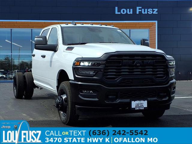 2025 RAM Ram 3500 Chassis Cab RAM 3500 TRADESMAN CREW CAB CHASSIS 4X4 60 CA
