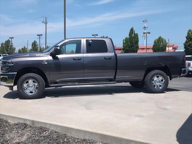 2025 RAM Ram 3500 RAM 3500 TRADESMAN CREW CAB 4X4 8 BOX