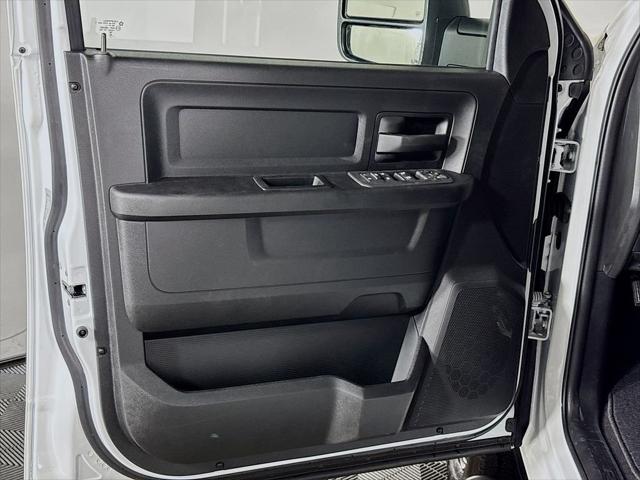 2025 Ram 2500 Tradesman Crew Cab 4x4 6'4" Box