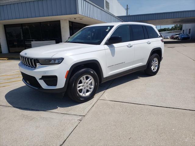 2023 Jeep Grand Cherokee Laredo 4x4
