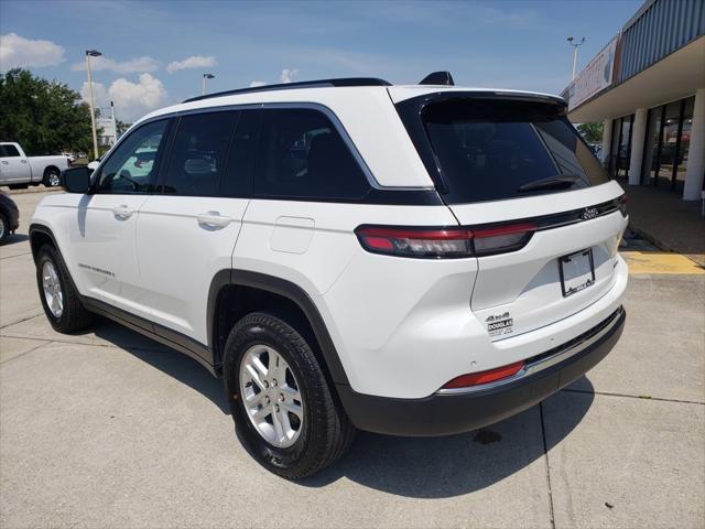 2023 Jeep Grand Cherokee Laredo 4x4