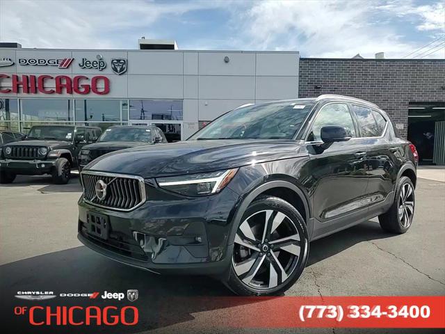 2023 Volvo XC40 B5 Ultimate Bright Theme
