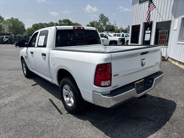 2023 RAM 1500 Classic SLT Crew Cab 4x4 57 Box