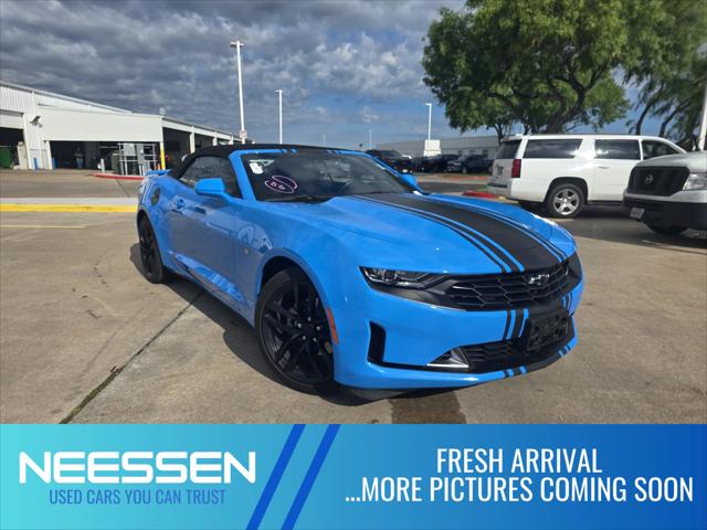 2023 Chevrolet Camaro RWD Convertible 2LT