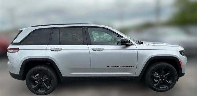 2025 Jeep Grand Cherokee Altitude X 4x4