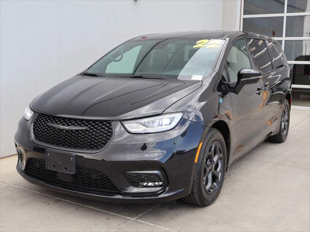2022 Chrysler Pacifica Hybrid Touring L