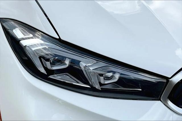 2024 BMW 3 Series 330i xDrive Sedan
