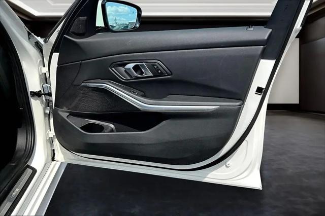 2024 BMW 3 Series 330i xDrive Sedan