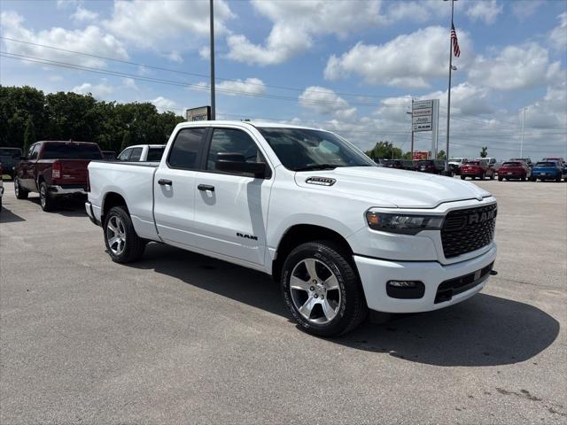 2025 RAM Ram 1500 RAM 1500 TRADESMAN QUAD CAB 4X4 64 BOX