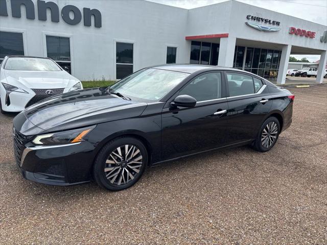 2023 Nissan Altima SV FWD