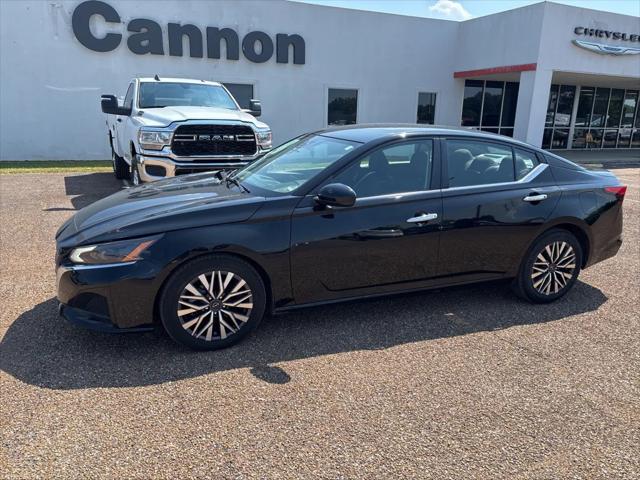 2023 Nissan Altima SV FWD