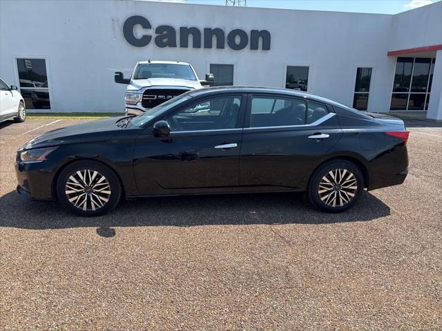 2023 Nissan Altima SV FWD