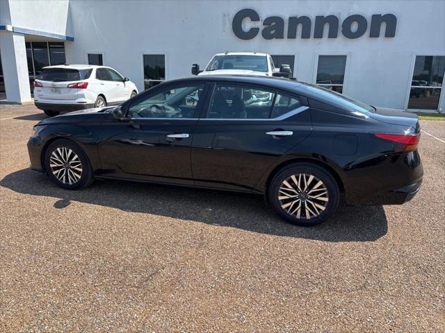 2023 Nissan Altima SV FWD