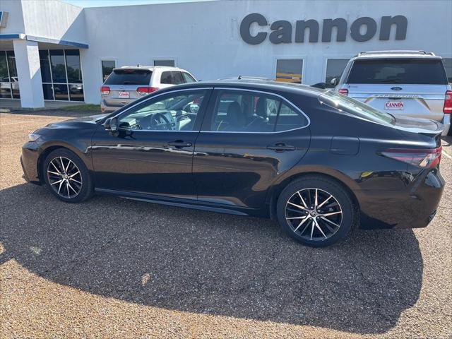 2023 Toyota Camry 