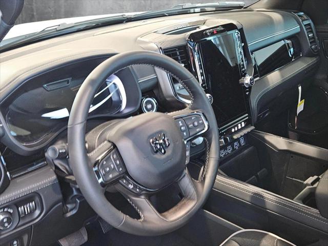 2025 RAM Ram 1500 RAM 1500 LIMITED CREW CAB 4X4 57 BOX