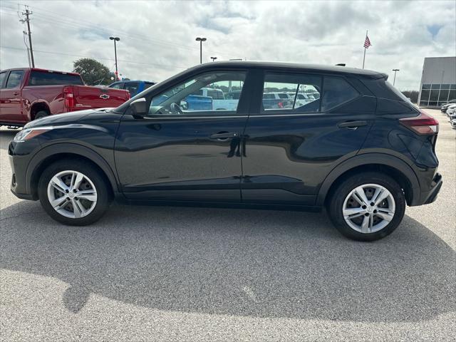 2022 Nissan Kicks S Xtronic CVT