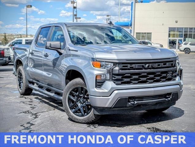 2024 Chevrolet Silverado 1500 4WD Crew Cab Short Bed Custom