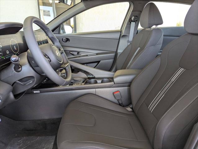 2025 Hyundai Elantra Hybrid SEL Sport