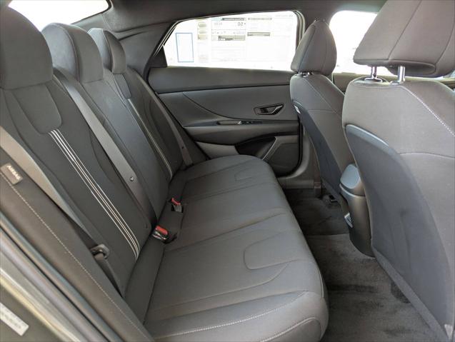 2025 Hyundai Elantra Hybrid SEL Sport