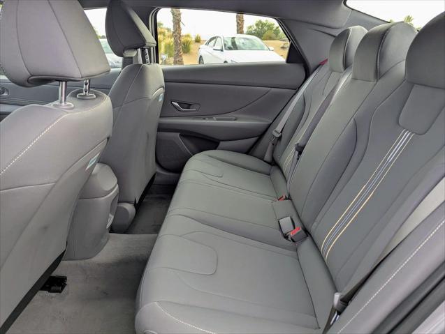 2025 Hyundai Elantra Hybrid SEL Sport