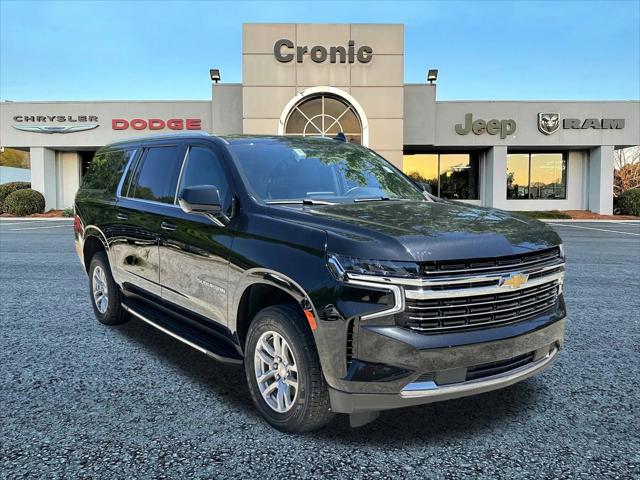 2023 Chevrolet Suburban 2WD LT