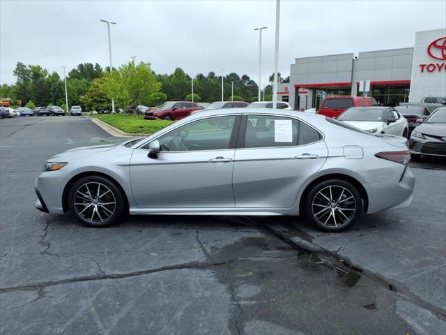 2024 Toyota Camry SE